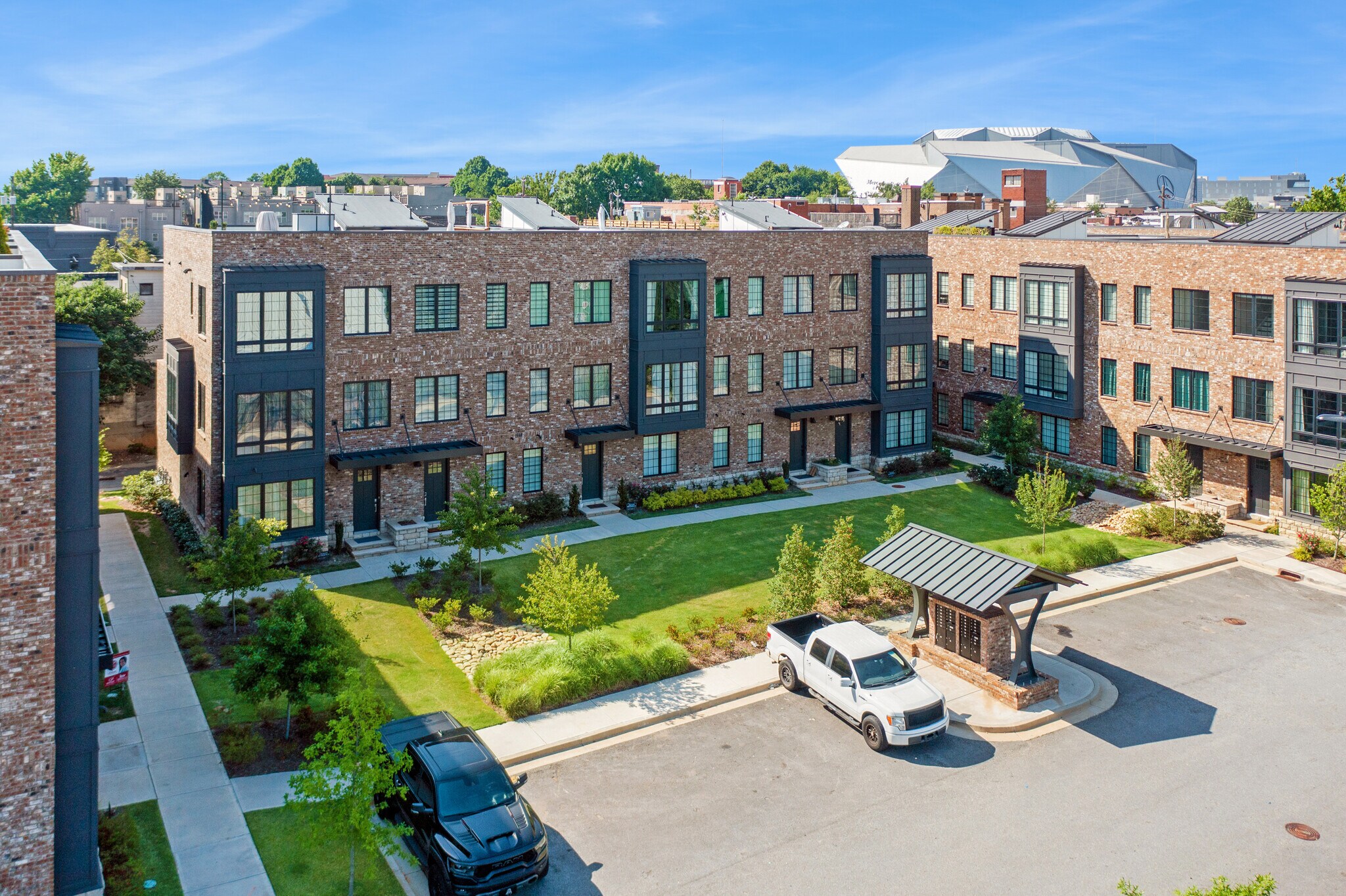 Building Photo - 265 Castleberry Station Dr SW