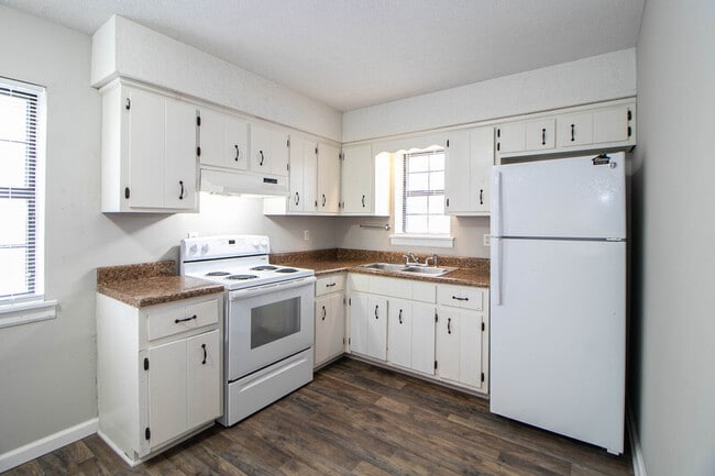 Building Photo - 14-414 Thompsonville Ln