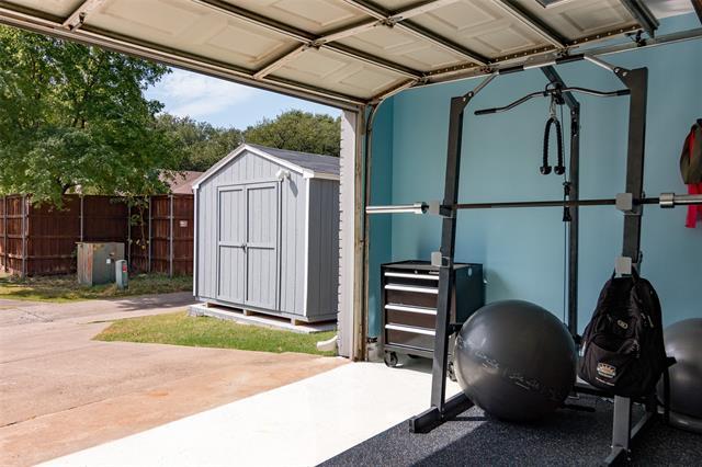 Building Photo - 1000 Middle Cove Dr