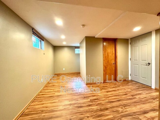 Building Photo - 5120 Franklin St