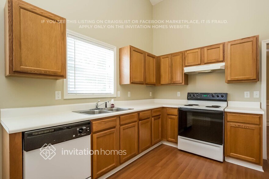 Building Photo - 3248 Tuggle Ives Dr NE