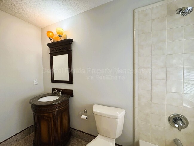 Building Photo - 1407 Spring Ridge Dr