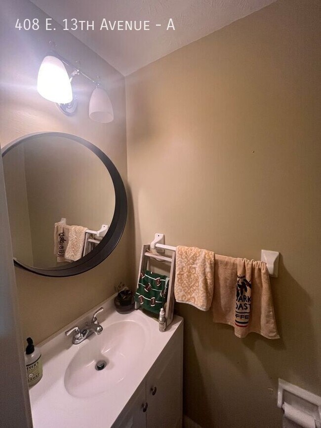 Building Photo - 408 E 13th Ave