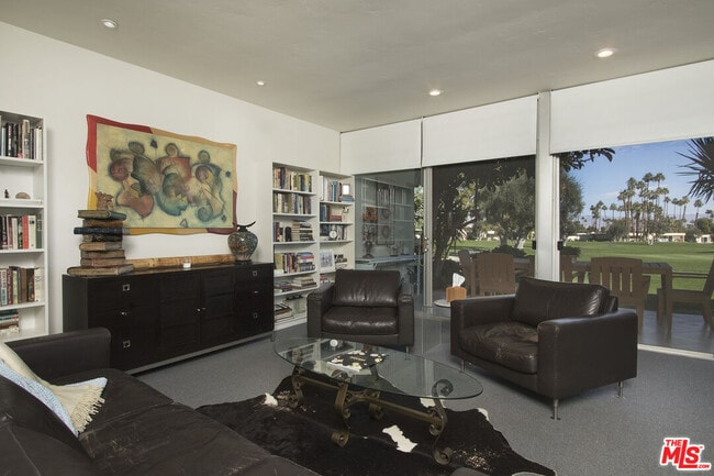 Building Photo - 501 Desert Lakes Cir