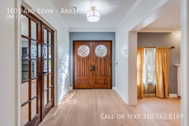 Building Photo - 1601 Ard Eevin Ave