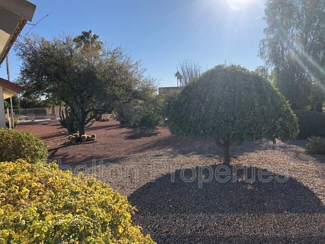 Building Photo - 14305 W Heritage Dr
