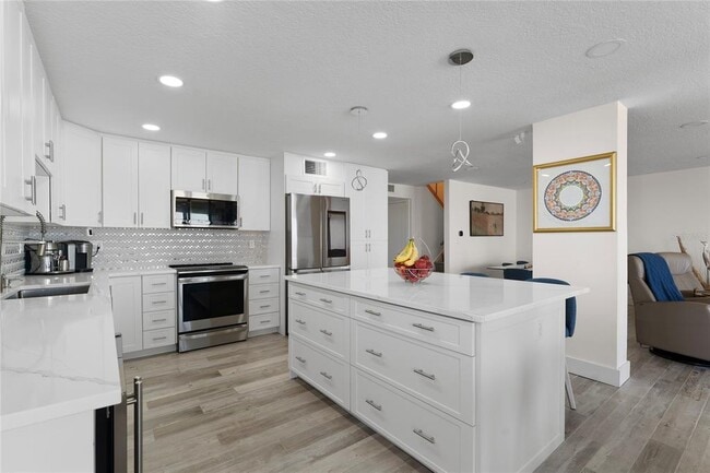 Building Photo - 1390 Gulf Blvd