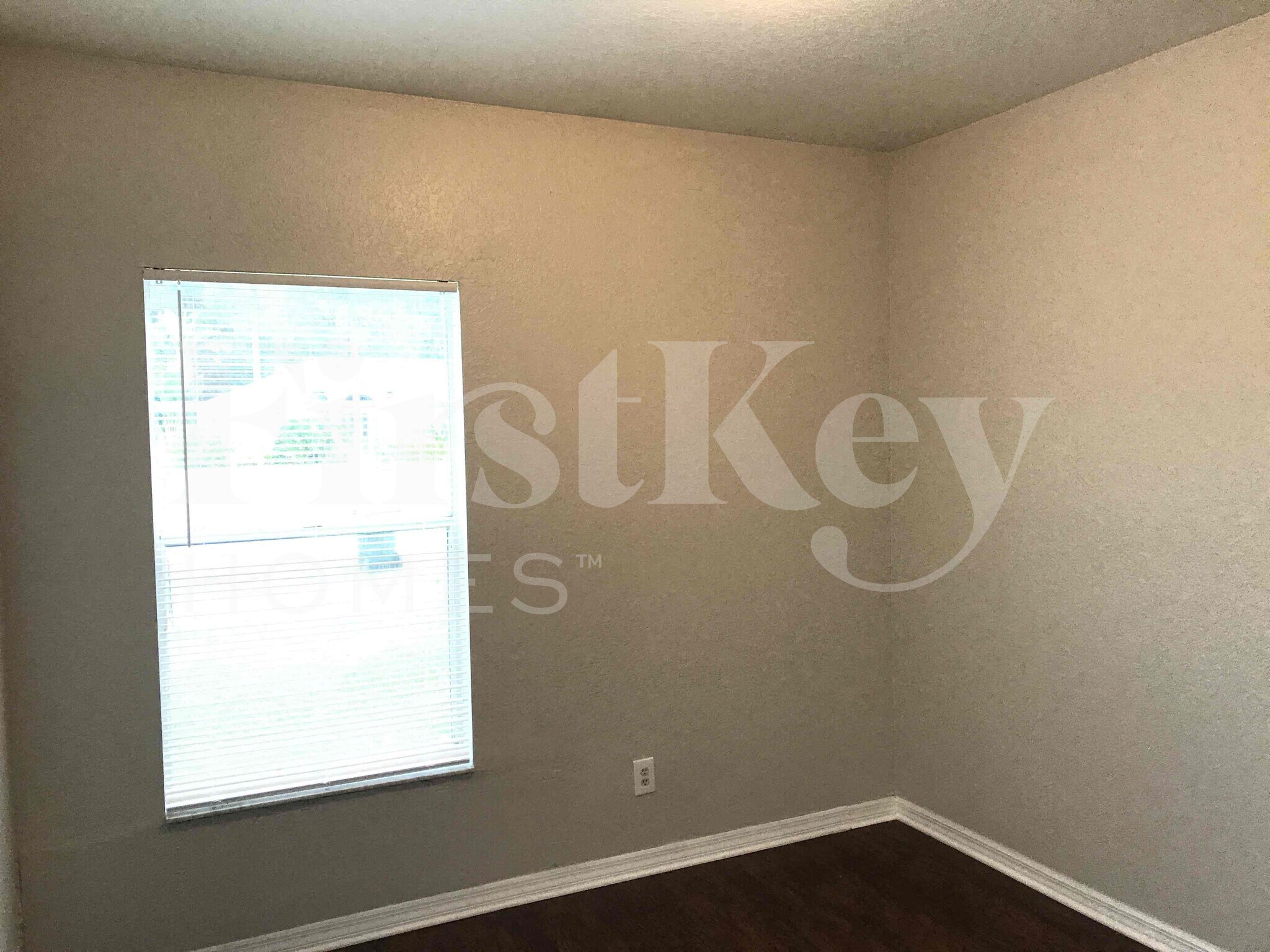 Building Photo - 4743 Luther Ave