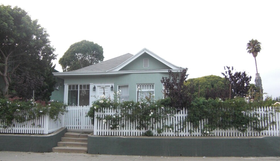 Primary Photo - 427 Sunset Ave