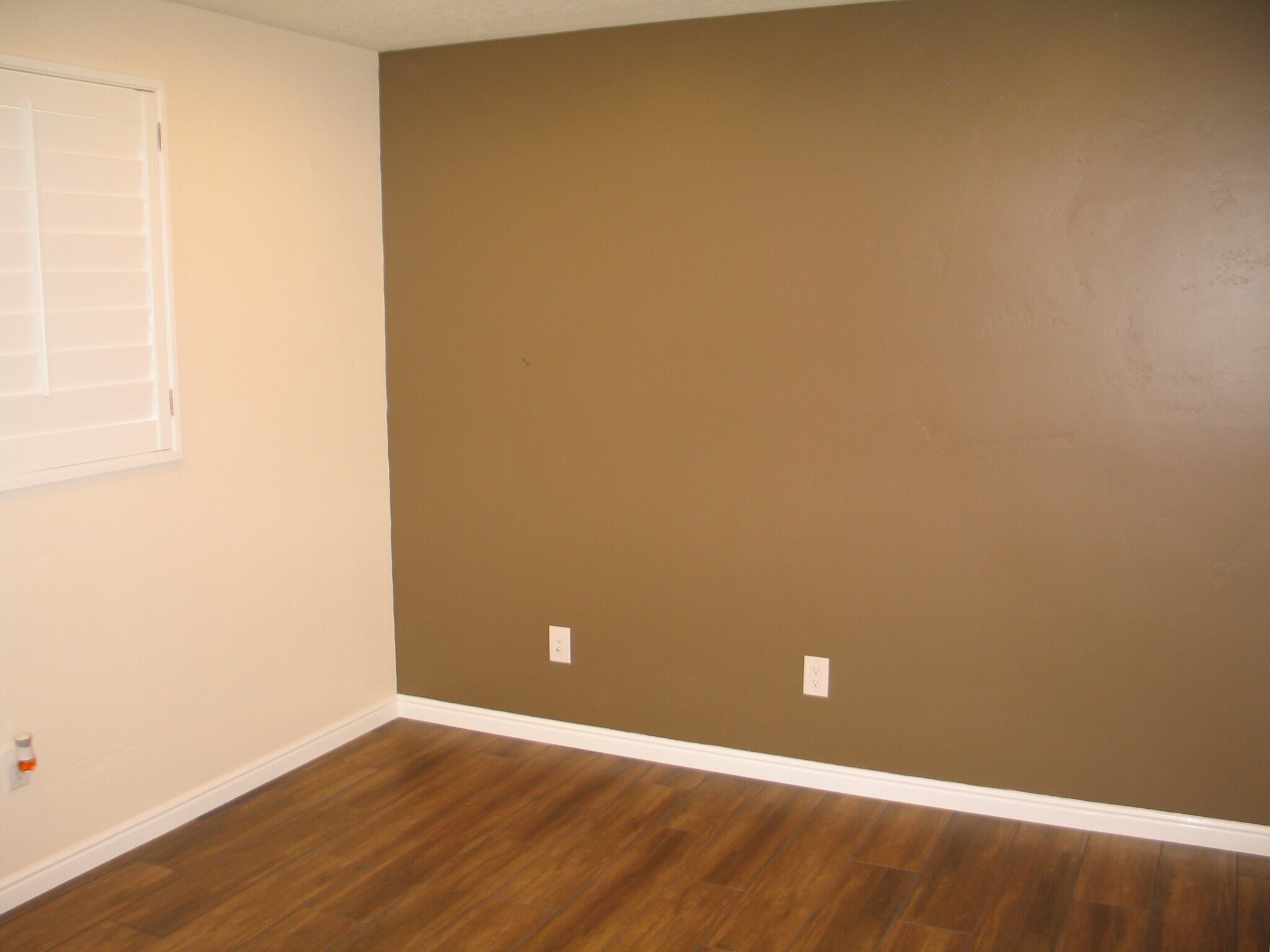 Building Photo - 5700 S 900 E