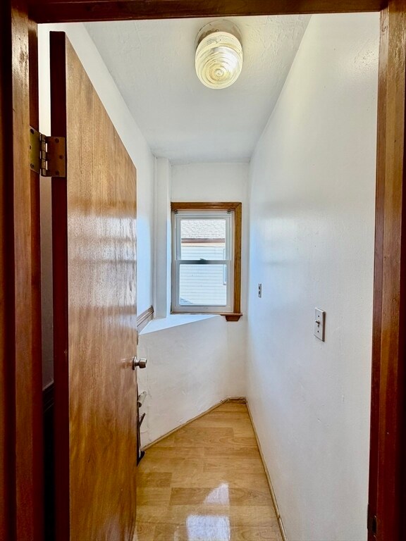 Building Photo - 156 Main St