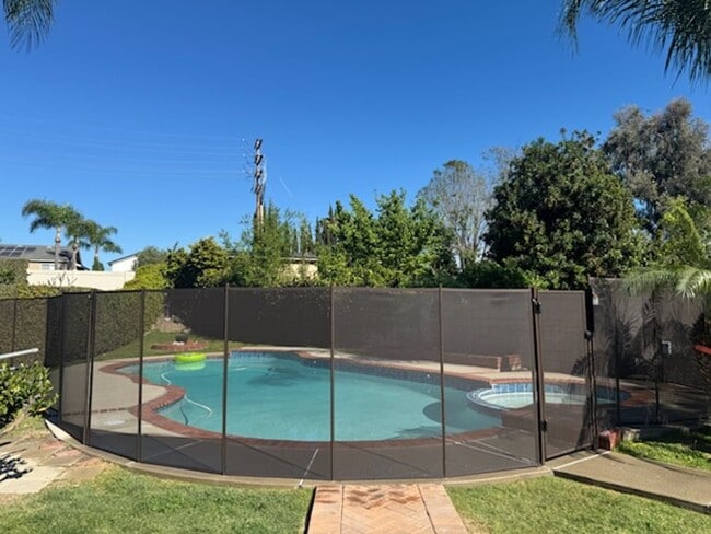 Building Photo - Beautiful single story home in Anaheim Hills. MUST SEE