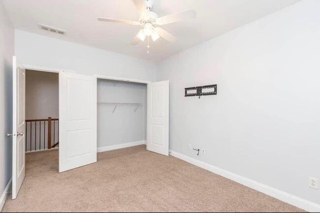 Building Photo - 5999 Brookside Oak Cir