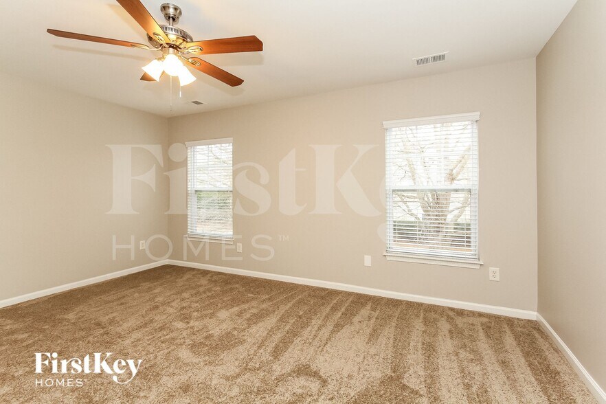 Building Photo - 12641 Cross Dale Dr