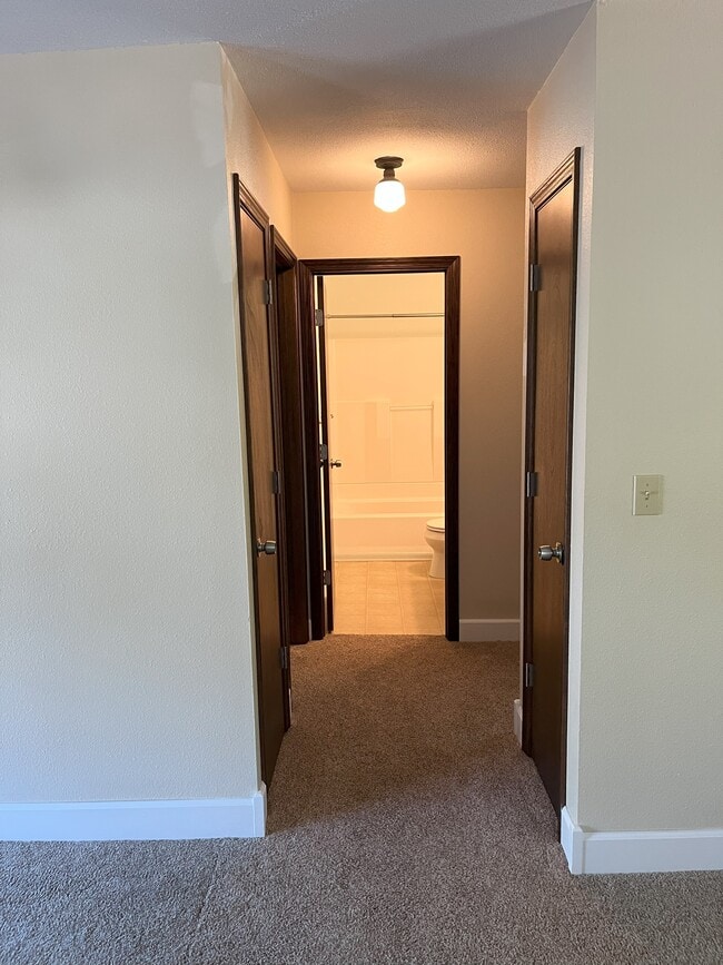 Hall from LR to Bedrooms and Bathroom - 3752 SE 36th Place