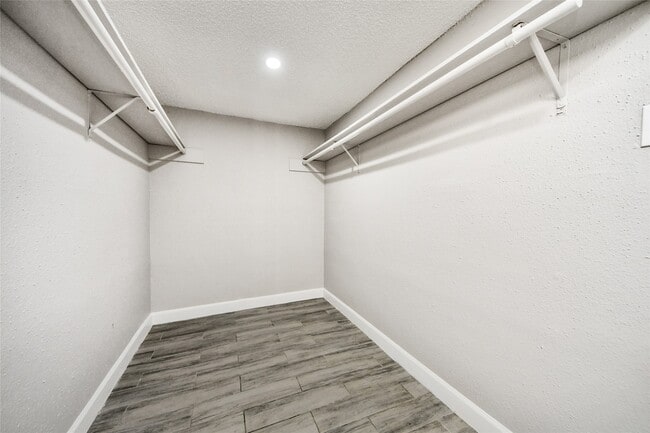 Building Photo - 781 Country Pl Dr