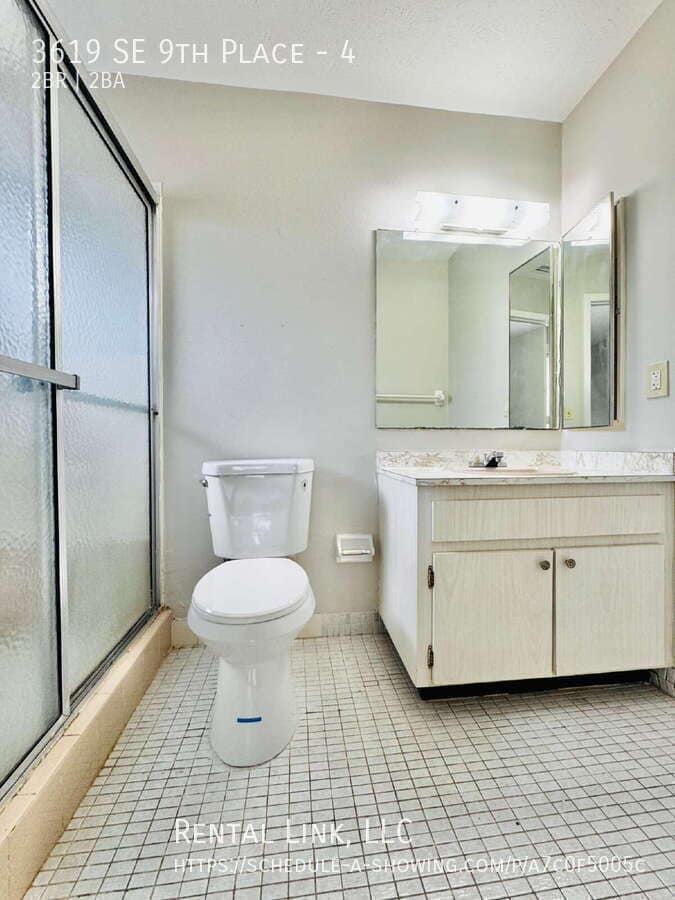 Building Photo - 3619 SE 9th Pl