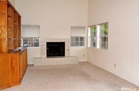 Building Photo - NICE TWO STORY HOME IN GRANITE BAY!