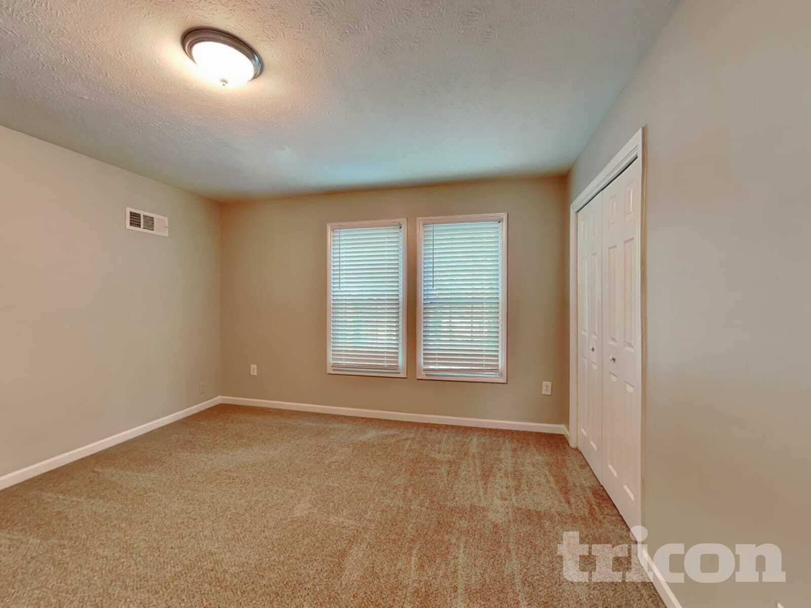 Building Photo - 515 Westbridge Dr