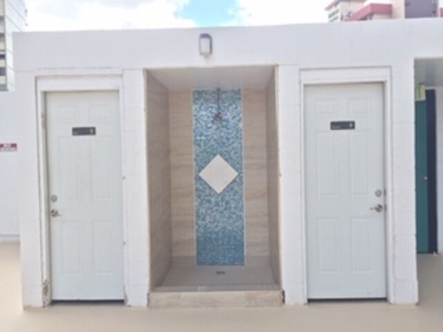 Shower & restrooms by pool - 1560 Kanunu St