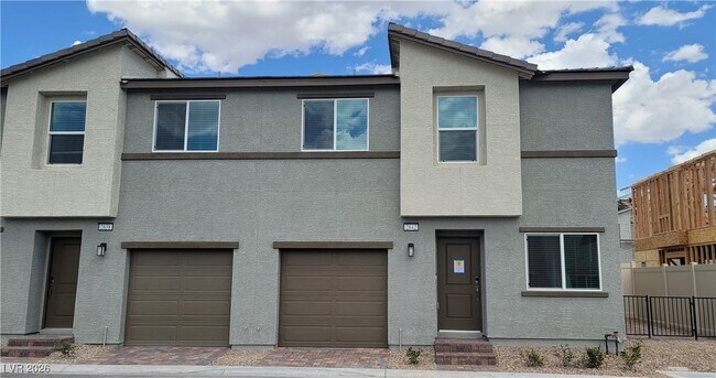 Building Photo - 2842 Matador Red Ave