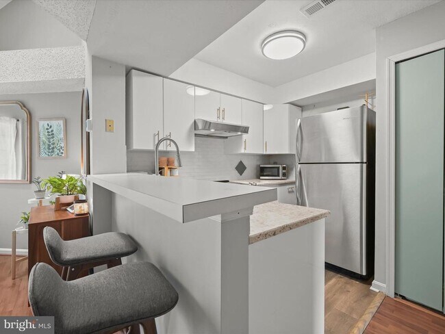 Building Photo - 14122 Lauren Ln