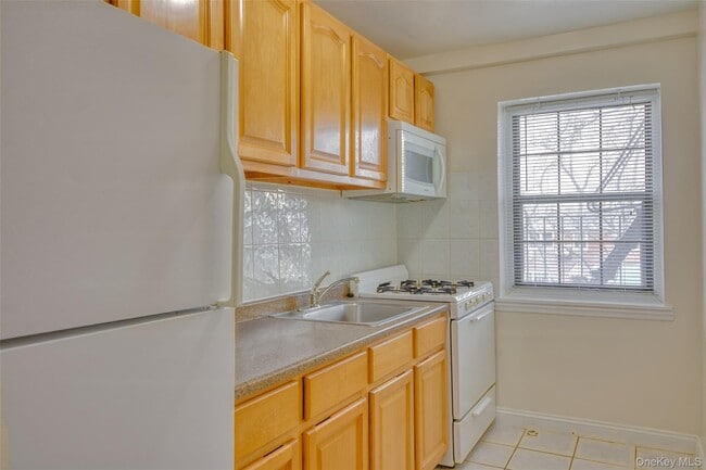 Building Photo - 78-35 147th St