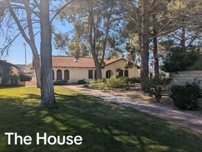 Building Photo - 609 Spyglass Ln