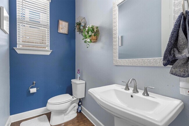 Building Photo - 3367 Vasquez Pl