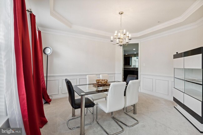 Building Photo - 2201 Monticello Ct