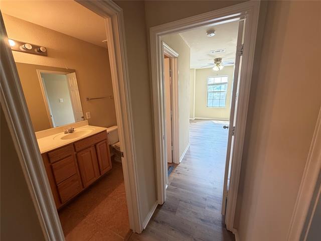 Building Photo - 1154 Sophia St W