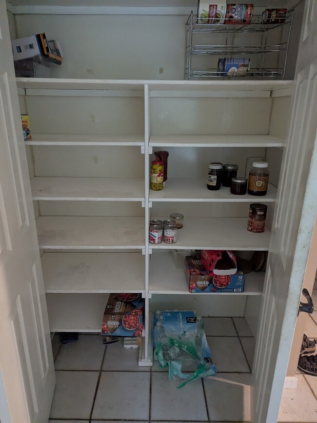 Building Photo - 1116 Santa Fe Station