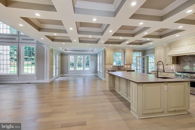 Building Photo - 3104 Sleepy Hollow Rd