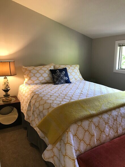 Bedroom - 2176 Agate St