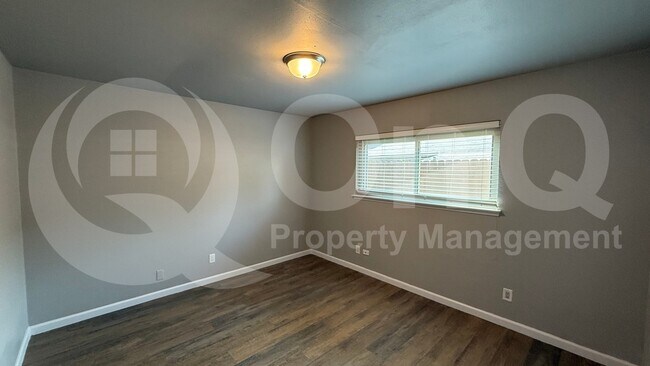 Building Photo - 3302 High Plateau Dr