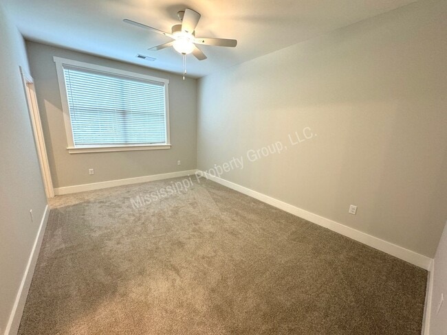 Building Photo - 3BD/3.5BA FOR RENT IN THE RESERVE