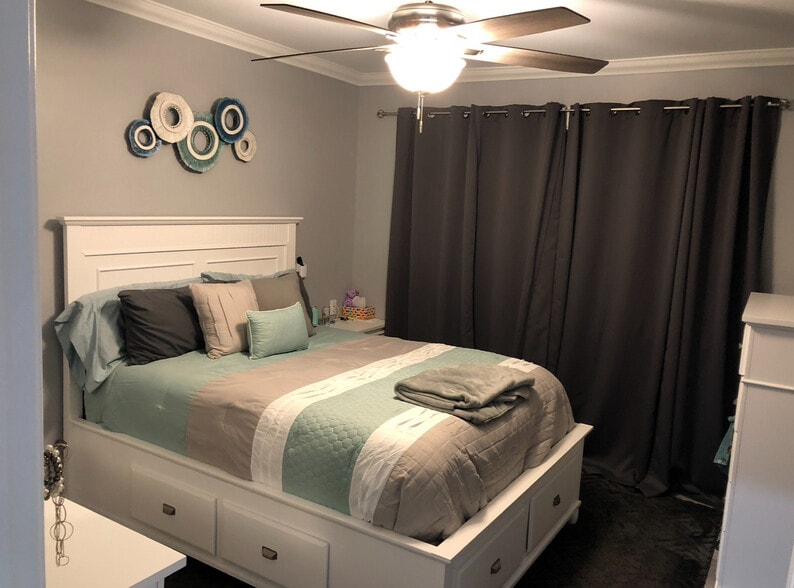 Building Photo - 46 Irving St