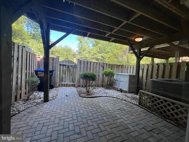 Building Photo - 6722 Emmanuel Ct