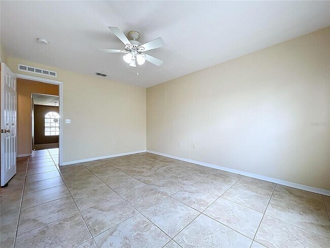 Building Photo - 5060 Spanish Oaks Blvd
