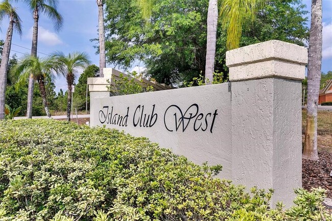 Building Photo - 235 Mango Dr