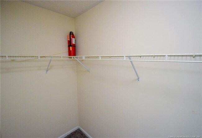 Building Photo - 224 Waterdown Dr