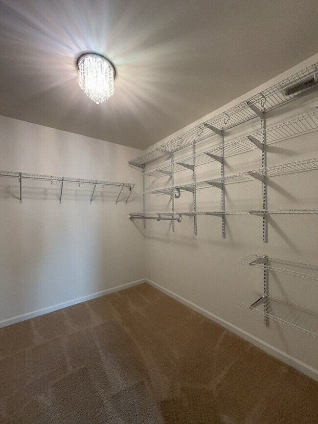 Building Photo - 292 Calm Water Way