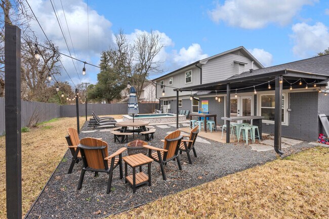 Building Photo - 1604 Barak Ln