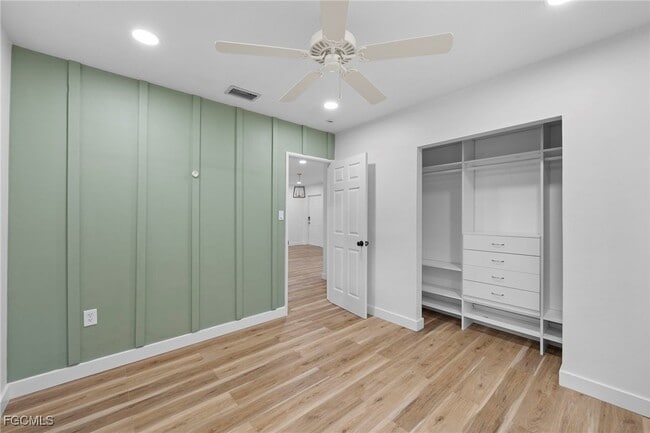 Building Photo - 236 Delray Ave