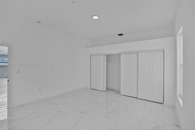 Building Photo - 1559 NW 62nd Terrace