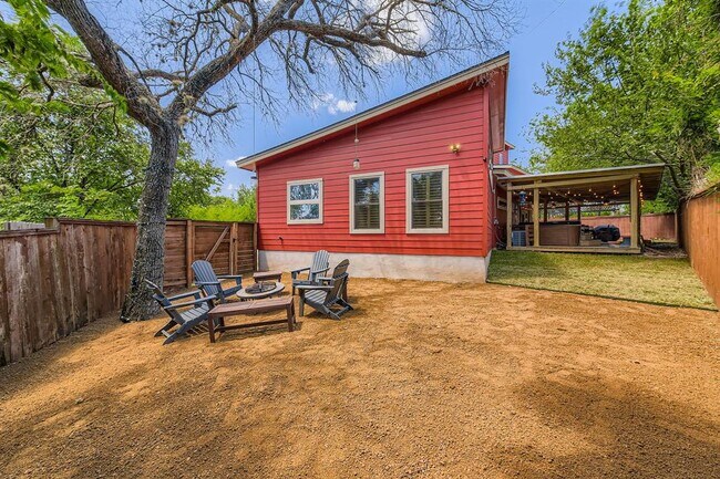 Building Photo - 2510 Rosewood Ave