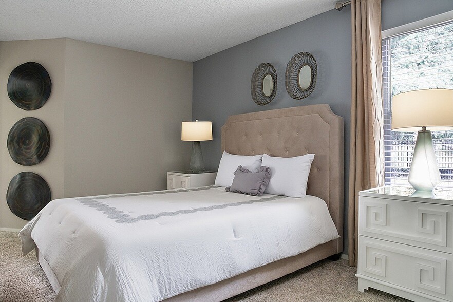 Building Photo - Anson at the Lakes