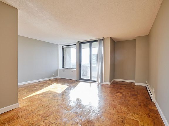 Bright and Sunny Window in Main Living Area - 240 M St SW