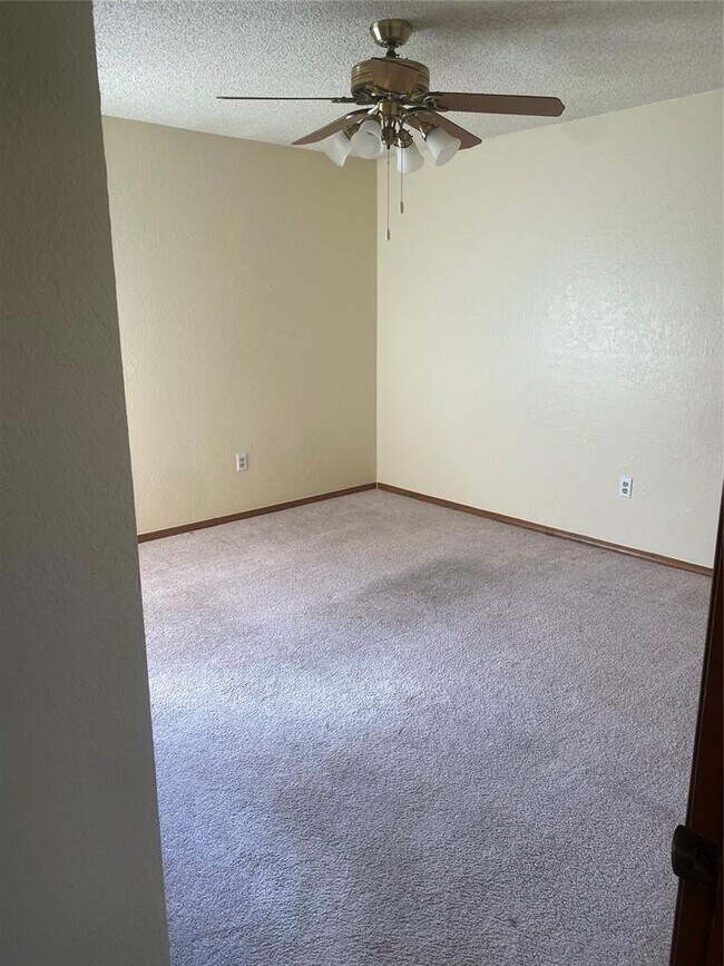 Building Photo - 1732 Lionsgate Cir