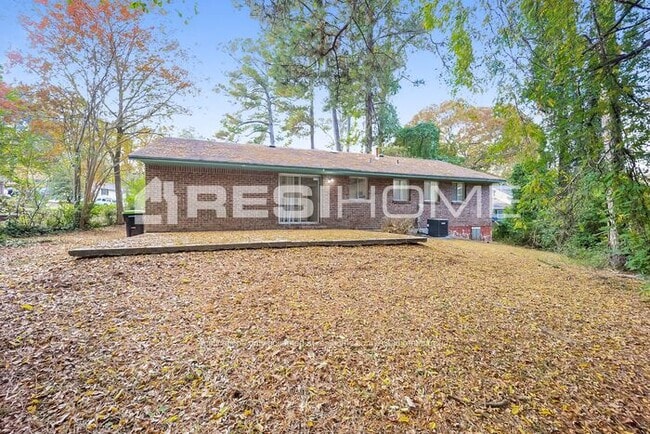 Building Photo - 6790 Gillis Ct